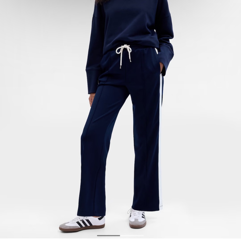 GAP - Seamed Straight Leg Track Pants